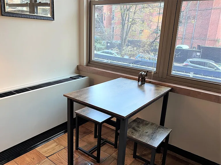 1260 21st St NW #200 — Photo 15