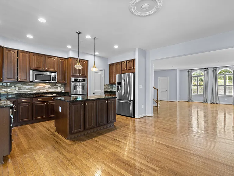 10512 Old Ellicott Cir #48 — Photo 12