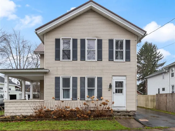 36 Jackson St, Lyons, NY 14489