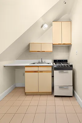 Rented by Compass | media 12