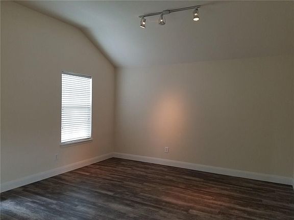 3rd image of 7945 Emilie Ln
