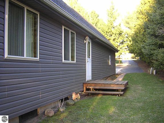 5th image of 9838 Elk Lake Trl