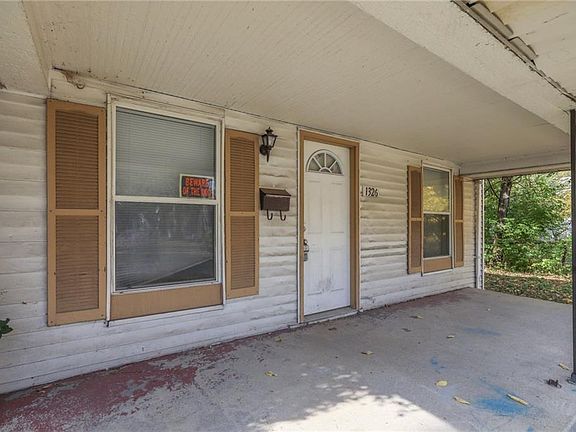5th image of 1326 N Warman Ave