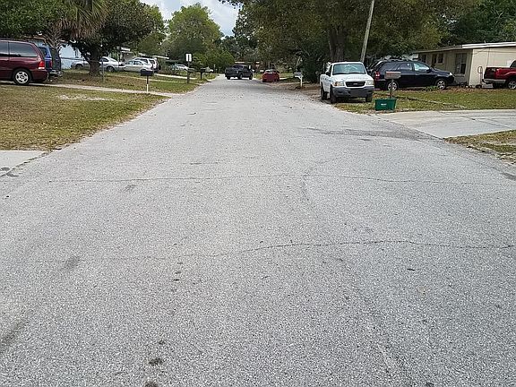 4th image of 907 Lormann Cir