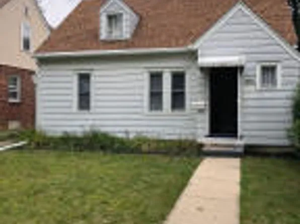 4843 N 72nd St, Milwaukee, WI 53218