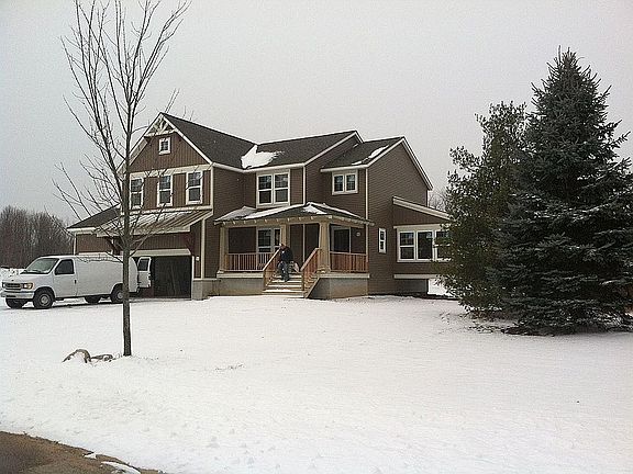 2nd image of 7247 Silver Meadow Dr NE