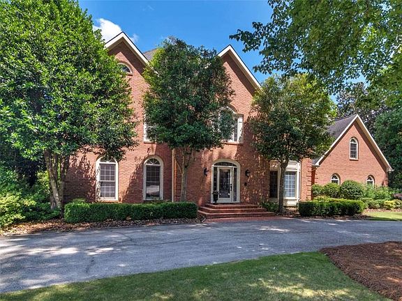 3rd image of 8568 Canal Dr