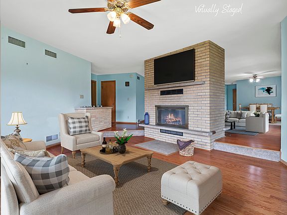 5th image of 16971 W Lilac Ln