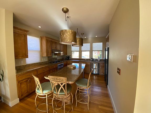 4th image of 184 Cypress Park