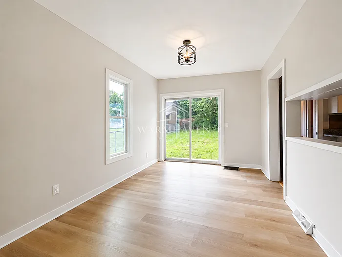 402 Hall Ave — Photo 4