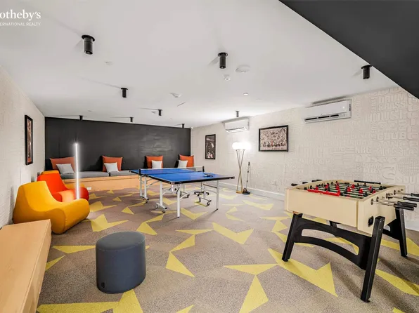 212 West 95th Street image 19 of 23