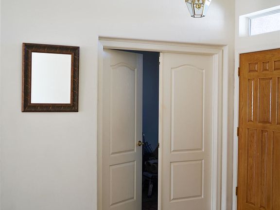 3rd image of 333 W Continental Vista Pl