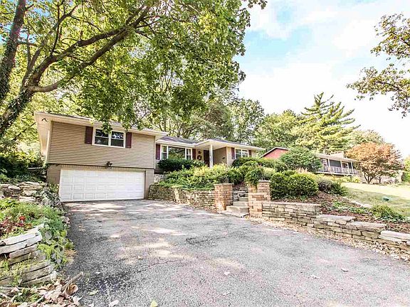 3rd image of 2910 W Bacon Dr