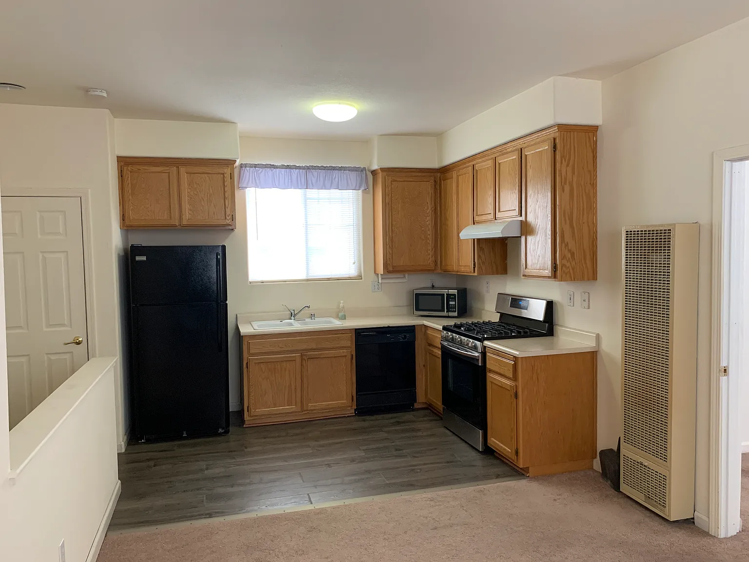 4023 Match Point Ave — Photo 2