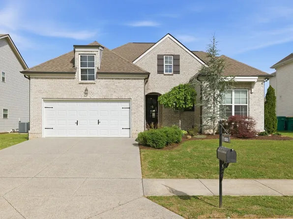 1050 Daniel Ln, Spring Hill, TN 37174