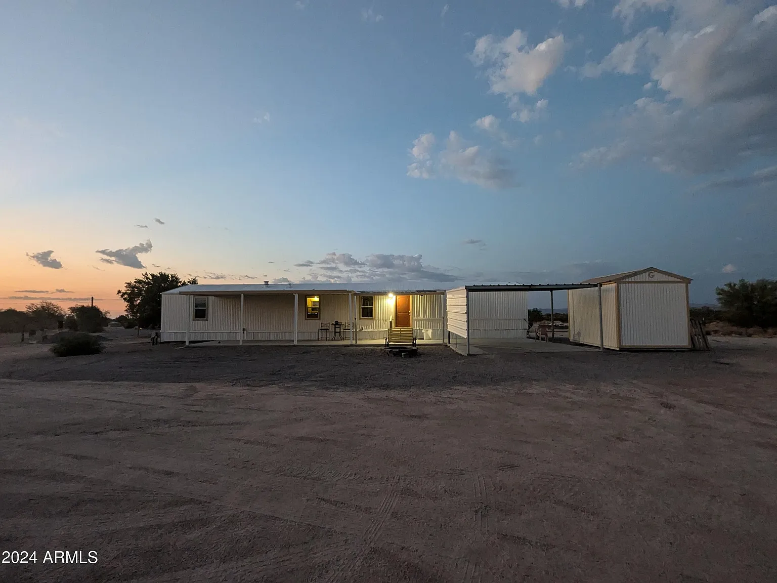 3 bed, 2.0 bath, $1,500 — Photo 1