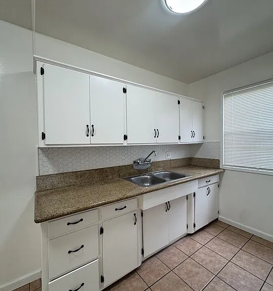 850 S Saint Andrews Pl — Photo 3