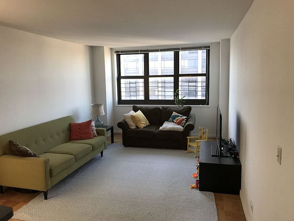 1st image of 200 E 72nd St APT 29G