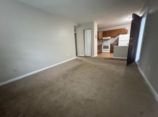 160 W Main St APT 3, Marlborough, MA 01752