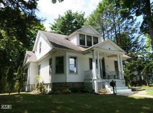 18 Washington Ave, Danbury, CT 06810