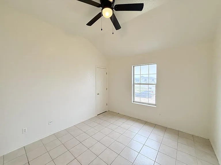 1210 Industrial Blvd #C — Photo 22