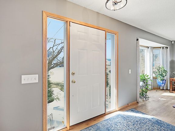 3rd image of 14125 Crocus Way