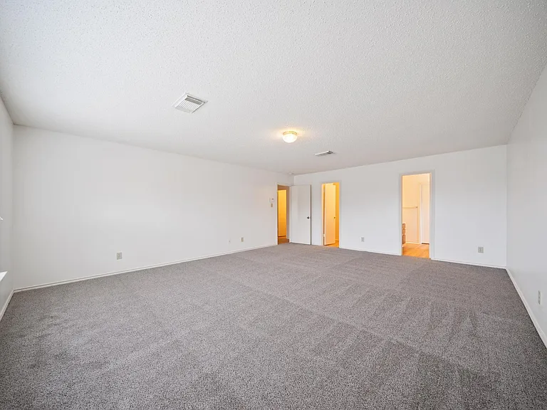 1688 Fir Cir — Photo 21