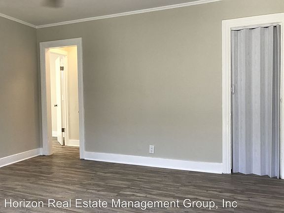 3rd image of 1134 1/4 N Kingsley Dr
