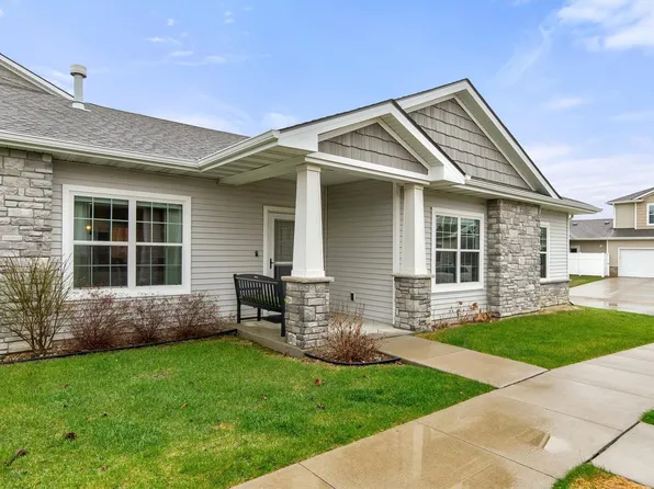 8943 Nelle Ln, West Des Moines, IA 50266