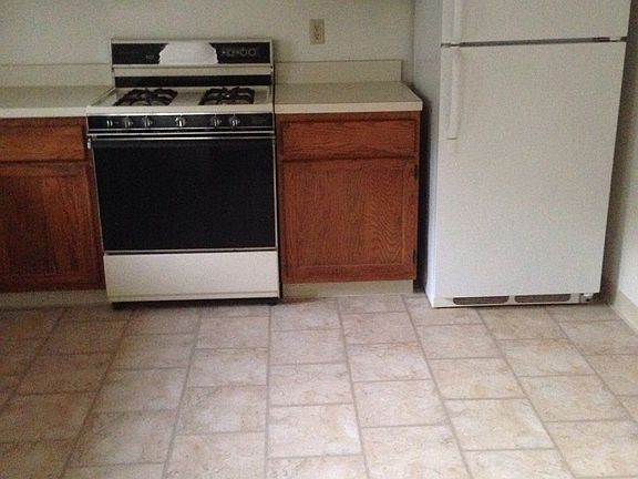 2nd image of 245 E Woodland St APT 5
