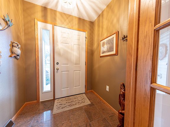 2nd image of 3410 Buckhorn Trce