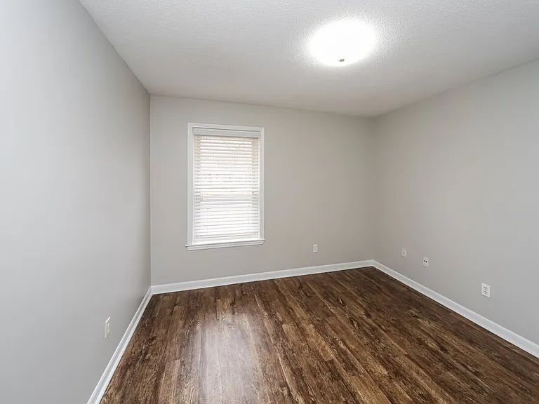 1585 Pepperwood St — Photo 13