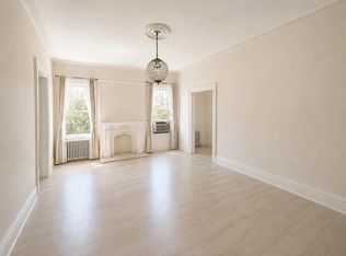 146 E 4th St #2, Brooklyn, NY 11218