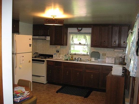 4th image of 1432 Lakeview Dr