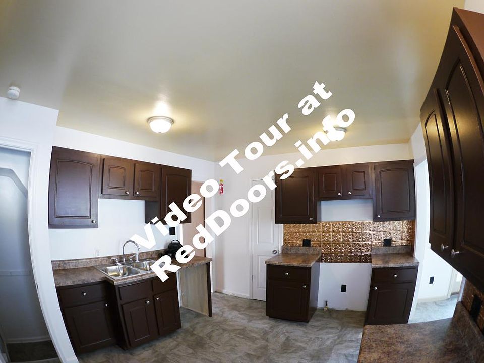 BRAND NEW KITCHEN!