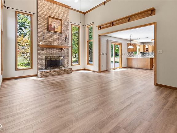 2nd image of 6687 Juliet Dr
