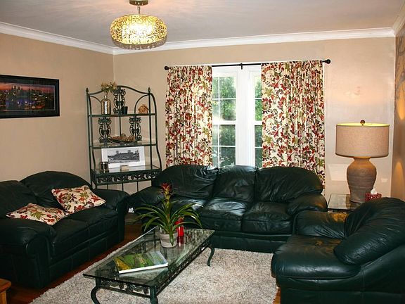 4th image of 4519 Roanoke Pkwy Unit 4519