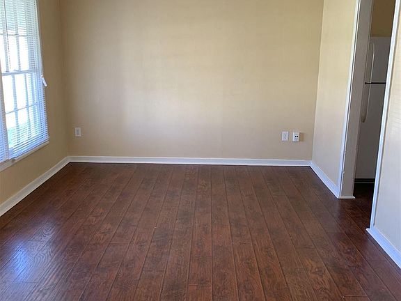 2nd image of 4317 Cunningham Dr