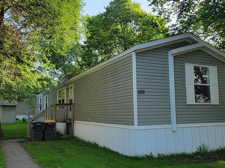 2001 Monks Ave — Photo 17