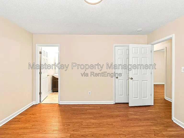 6307 Forest Ridge Dr — Photo 23