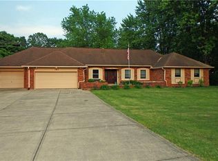 387 Leisure Ln, Greenwood, IN 46142