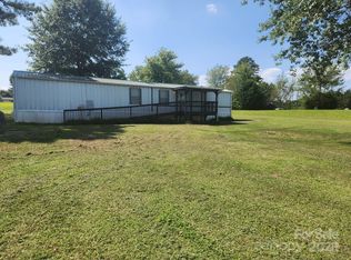 450 Ridgeland Dr, Cleveland, NC 27013