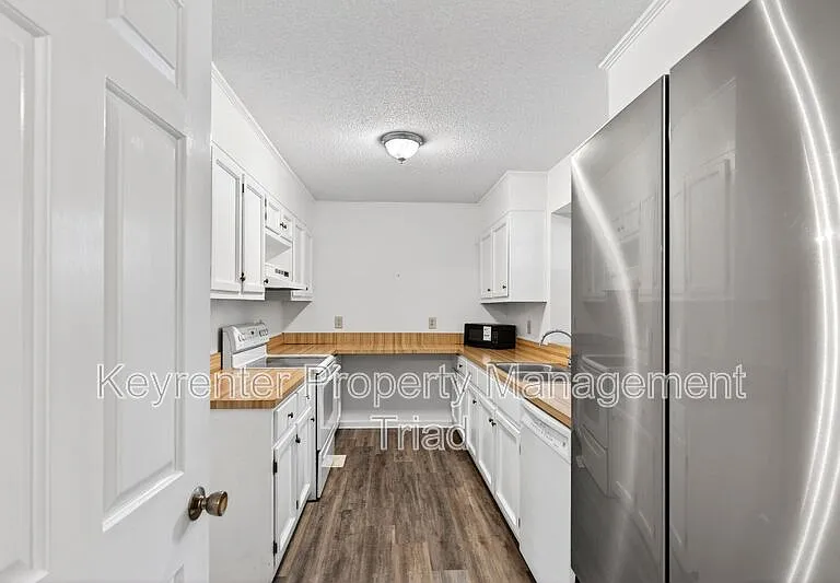 1223 Watermark Ct — Photo 10