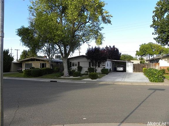 2nd image of 2529 Fernandez Dr