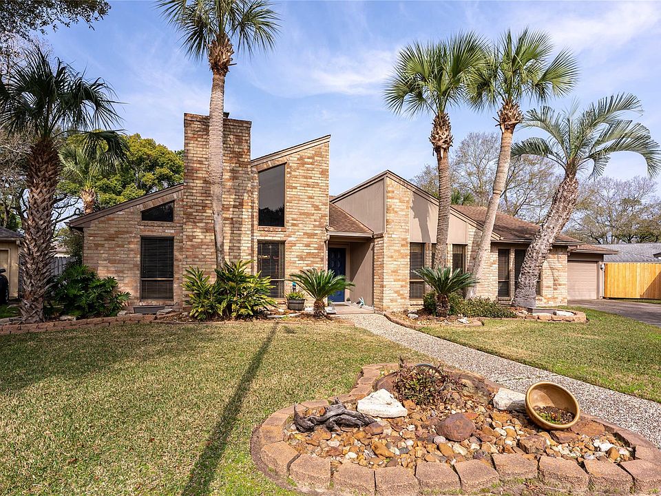 1st image of 523 Lorie Ln