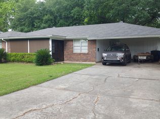 2038 Bermuda St, Shreveport, LA 71105