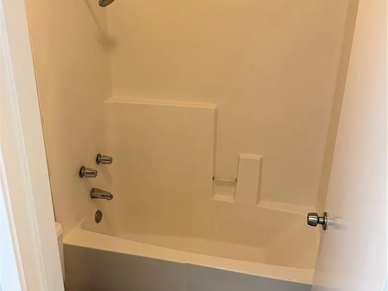 69 Stanford Ct — Photo 12