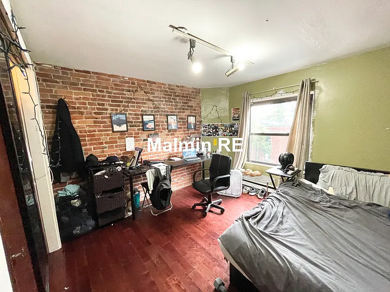 74 Hammond St #2 — Photo 15