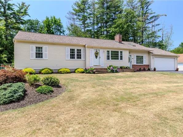 16 Sunnybrook Rd, Scituate, RI 02857
