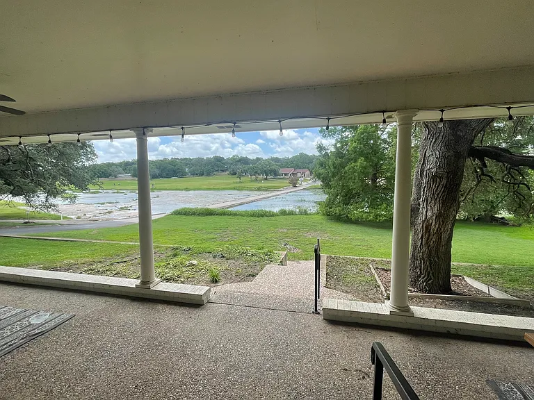 1508 Southridge Rd — Photo 6